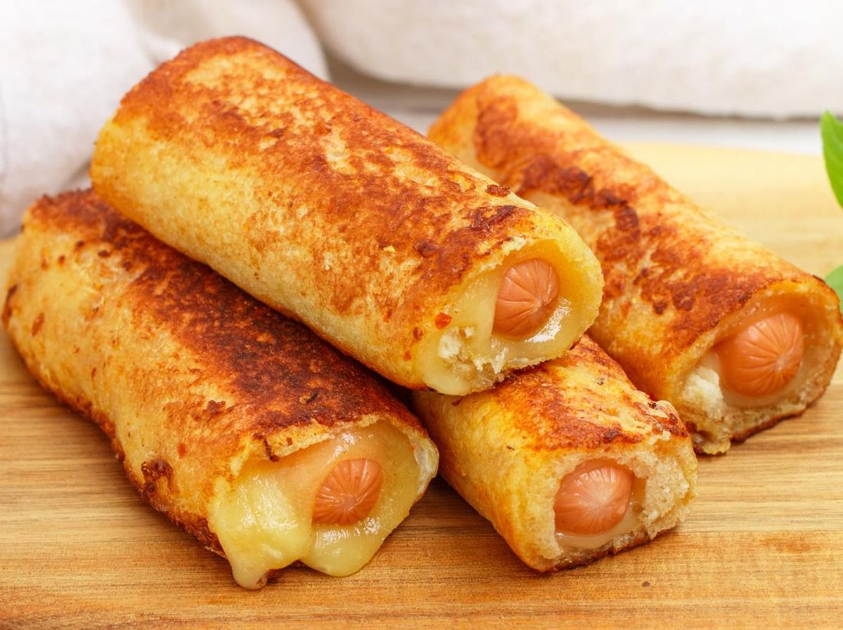 Sandwich Gulung Sosis Keju